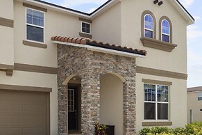 Coconut Breeze Resort Home Near Parks 25 Guests Located in Solara Reso