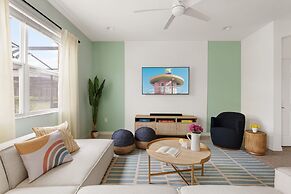 Broad Oak Stocked Solterra Retreat Pool Game Room 17 Guests Themed Roo