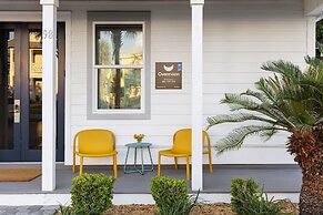 Bohemian Beach Retreat Fully Stocked Villa Near Beach w Pool Outdoor D