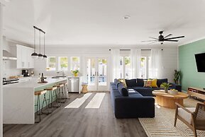 Bohemian Beach Retreat Fully Stocked Villa Near Beach w Pool Outdoor D