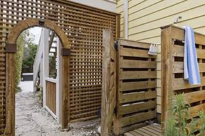 Woodward Way Luxe Villa Near Beach w Pool Hot Tub Stocked Chef s Kitch