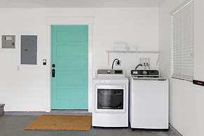 Woodward Way Luxe Villa Near Beach w Pool Hot Tub Stocked Chef s Kitch