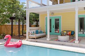 Woodward Way Luxe Villa Near Beach w Pool Hot Tub Stocked Chef s Kitch