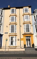 Helmsman Guesthouse