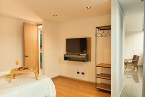 Charming Aparta-suite Stadio Rosa Negra Retreat