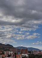 Comfy Aparta-suite Stadio Rosa Negra