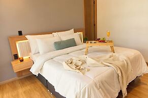 Cozy Comfort at Rosa Negra Stadio Suite