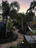 Zen 2br, 7 Min From Beach & Airport, Save Now!