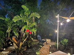 Zen 2br, 7 Min From Beach & Airport, Save Now!