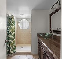 3-br Condo Near Disney Family-friendly Retreat