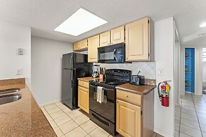 3-br Condo Near Disney Family-friendly Retreat