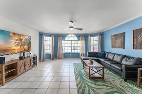 3-br Condo Near Disney Family-friendly Retreat