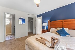 3-br Condo Near Disney Family-friendly Retreat