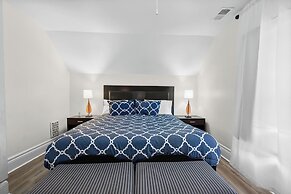 Detroit Getaway: 2-bedroom Apartment for 7 & Wifi