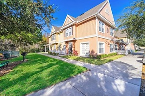 3BR Condo w/ BBQ & Heated Pool Near Disney & Malls