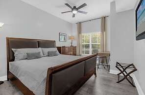 3BR Condo w/ BBQ & Heated Pool Near Disney & Malls