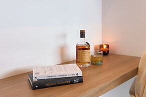 Rosa Negra's Cozy Stadio Suite With Jacuzzi