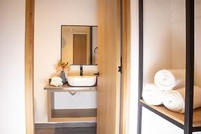 Rosa Negra's Cozy Stadio Suite With Jacuzzi