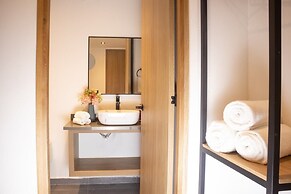 Rosa Negra's Cozy Stadio Suite With Jacuzzi