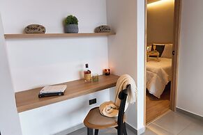 Rosa Negra's Cozy Stadio Suite With Jacuzzi