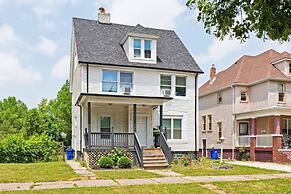 Spacious 4BR Getaway: Perfect for Family & Friends