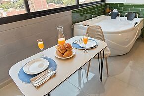 Cozy Aparta-suite Stadio Jacuzzi Rosa Negra