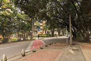 Cozy Aparta-suite Stadio Jacuzzi Rosa Negra