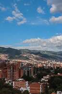 Cozy Aparta-suite Stadio Jacuzzi Rosa Negra