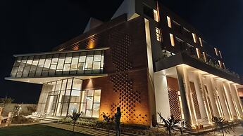 The Pearl Club Resort