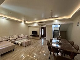 The Pearl Club Resort