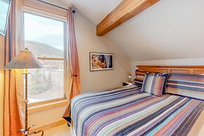 Family - Friendly 3 Bedroom in River Run Village With Mountain View