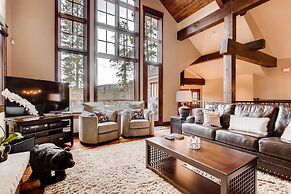 Breck_snowy_point_chalet