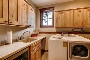 Breck_snowy_point_chalet