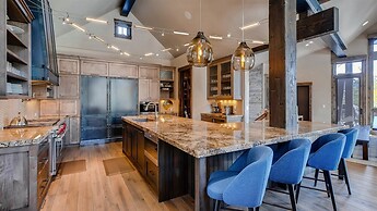 Breck_summit_at_shockhill