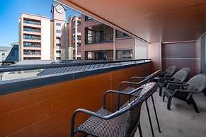 Ski-in, Ski-out 3 Bedroom in Downtown Breckenridge at Peak 9