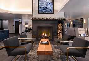 Vail Village Gravity Haus 3 Bedroom Residence