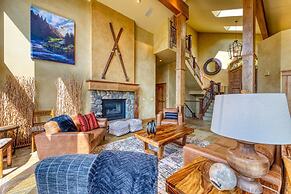 Breckenridge 5 Bedroom Luxury Home w/ Hot Tub & Views!