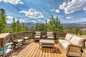 Breckenridge 5 Bedroom Luxury Home w/ Hot Tub & Views!