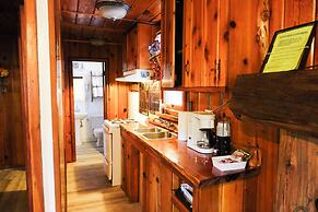 Sleepy Hollow Cabins and Hotel