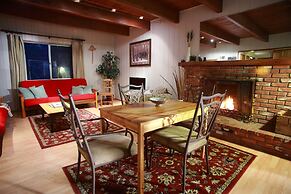 Sleepy Hollow Cabins and Hotel