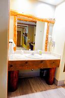 Sleepy Hollow Cabins and Hotel