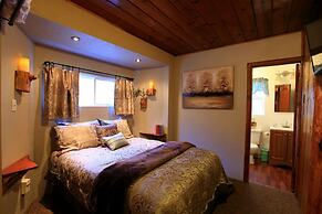 Sleepy Hollow Cabins and Hotel