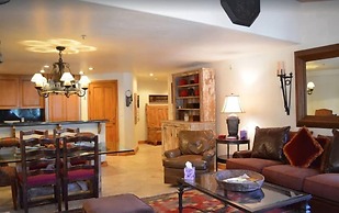 Vail Bridge Street 3 Bedroom Condo