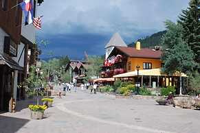 Vail Village Plaza Lodge 2 Bedroom Plus Loft