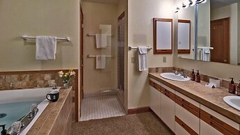 Beaver_creek_chalet_campo