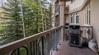 Beaver_creek_chalet_brio