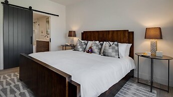 Beaver_creek_chalet_brio