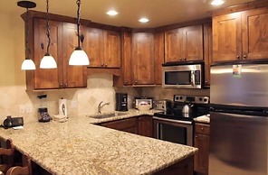 Breck_grandlodge_peak7_2bd