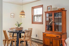 Burrow by Bidwell Cozy Arrowhead Lake Escape With Pools and Outdoor Ad