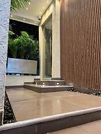 ROYAL SUITES AMOLADOS